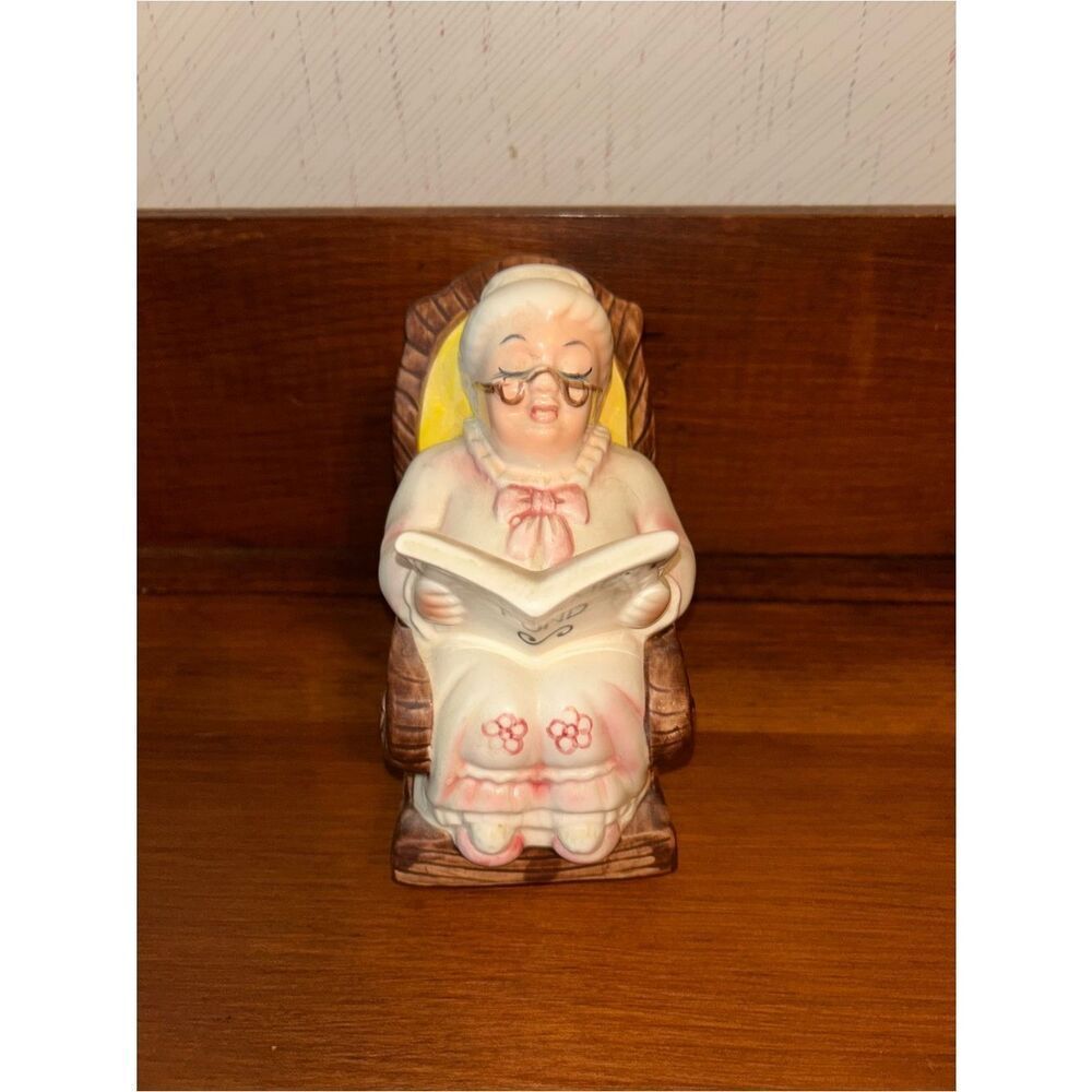 Vintage Ceramic Grandma Retirement Fund Coin Bank Size 7.5”H